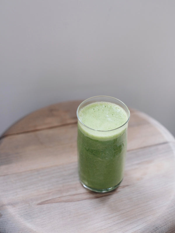 Green Smoothie with Almond Butter 杏仁醬綠果昔